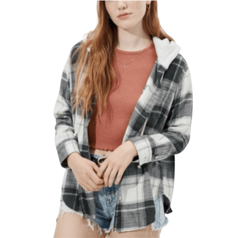American Eagle Outfitters‎ Checkered Flannel Shirt with hood